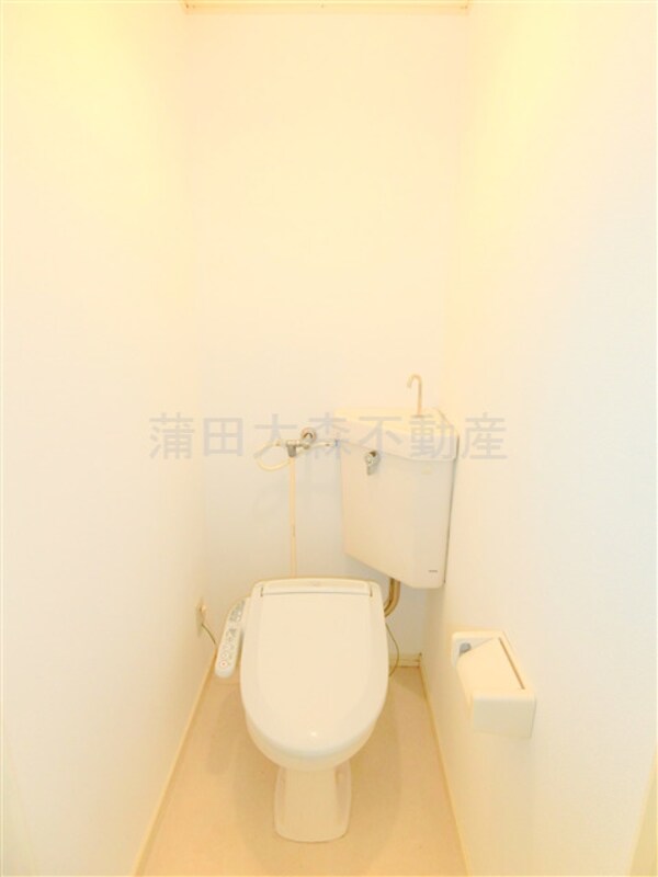 トイレ(温水洗浄便座付きのトイレ)