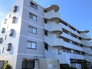 宇都宮ロイヤルハイツ外観写真