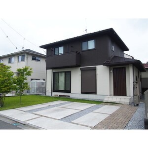 西原戸建外観写真