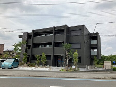 BETON AJURE　せせらぎ外観写真