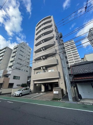 エソール駅前通り外観写真