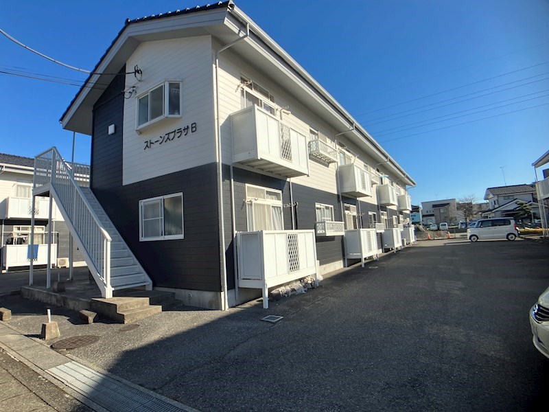 ストーンズプラザB