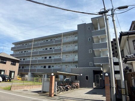 シャングリラ今泉外観写真