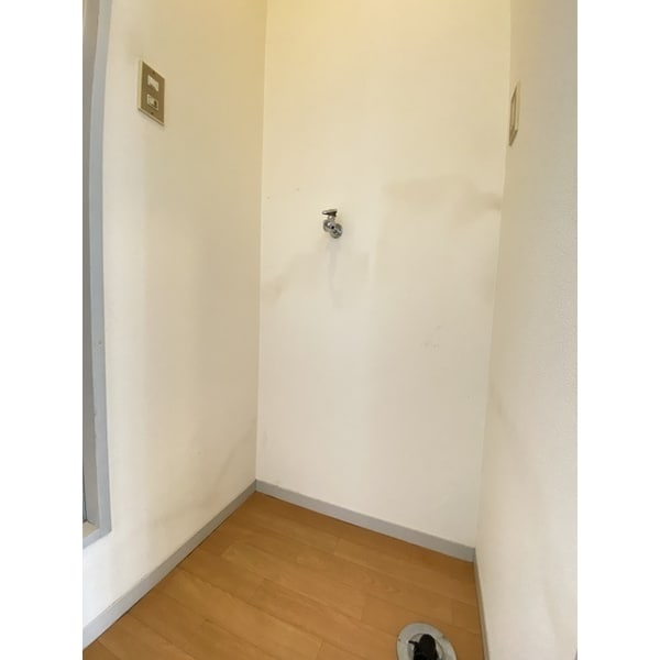 設備(洗濯機置き場)
