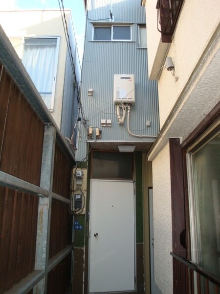 海辺三上貸家外観写真