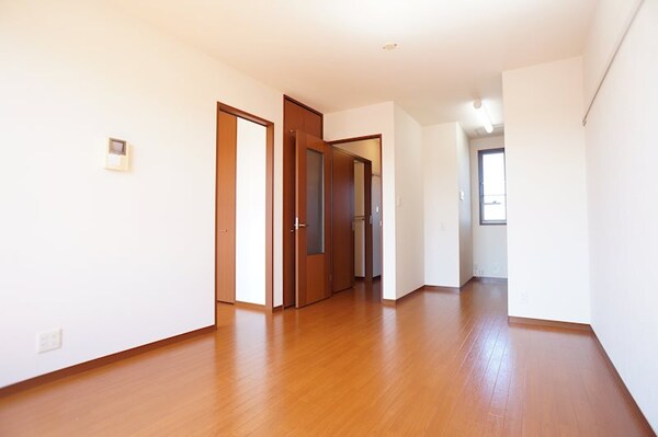 その他(同タイプ別部屋の画像です)