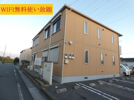 ラ・ファミリーナ外観写真