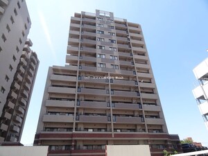 サーパスシティ新屋敷二番館外観写真