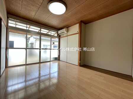 戸島1丁目貸家外観写真