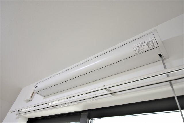 物件内観写真5　(室内物干し)