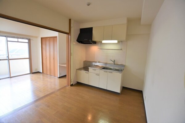 キッチン(参考写真です（改装中）)