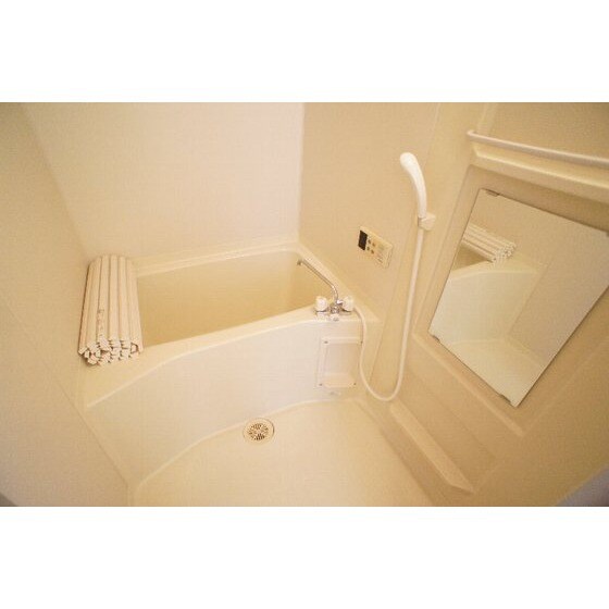 物件内観写真9　(追い焚き付き)