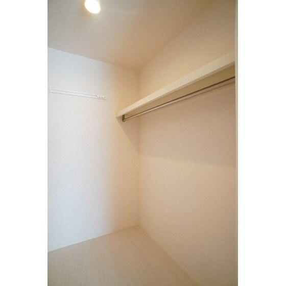 物件内観写真25　(ウォークインクローゼット)