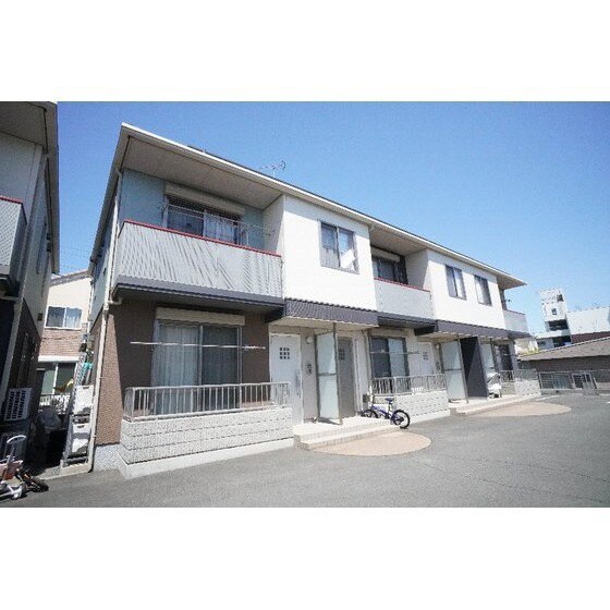 物件外観写真1　(Ａ棟)