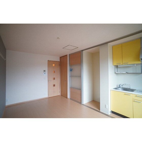 カーサＨＡＫＯＤＡの居室・リビング