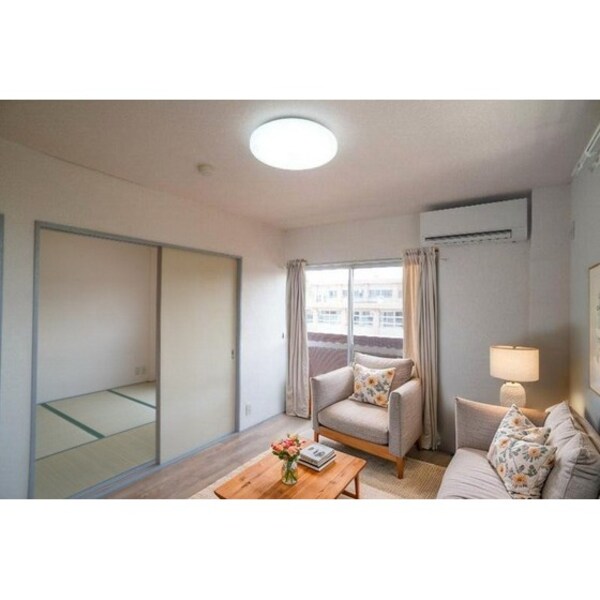 居室・リビング(CGで家具等を配置したもので家具)