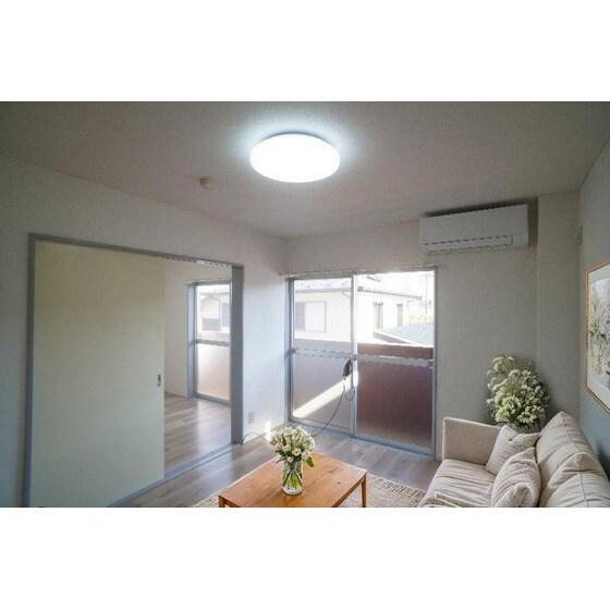 物件内観写真6　(CGで家具等を配置したもので家具)