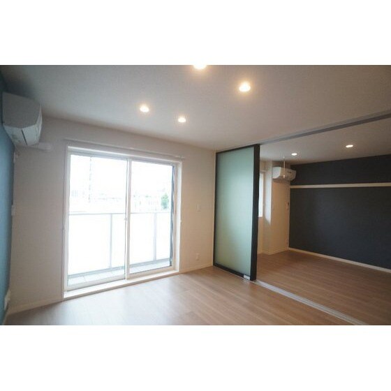 シャーメゾン表町の居室・リビング