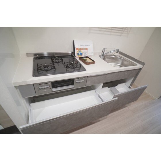 Ｄ－ＲＯＯＭ千代田町のキッチン