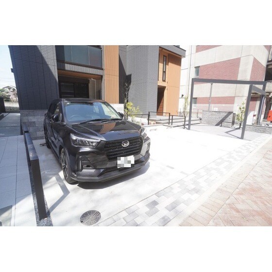 Ｄ－ＲＯＯＭ千代田町の駐車場