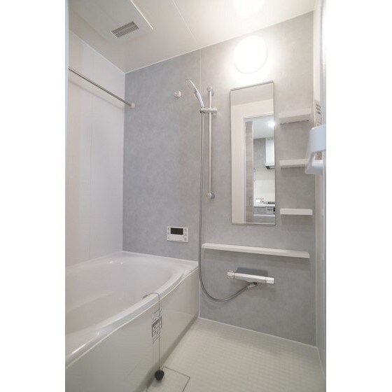 Ｄ－ＲＯＯＭ千代田町のバス