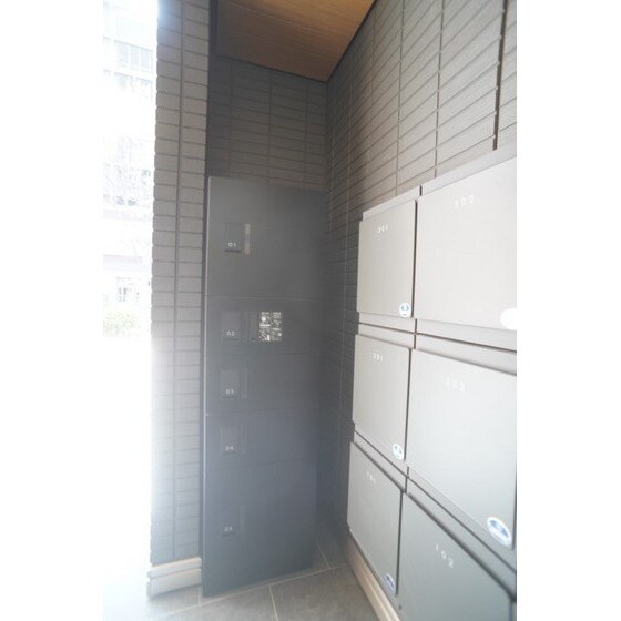 Ｄ－ＲＯＯＭ千代田町のその他設備(宅配ボックスあり)