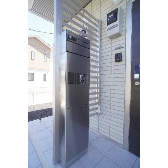 物件内観写真16　(宅配ボックスあり)