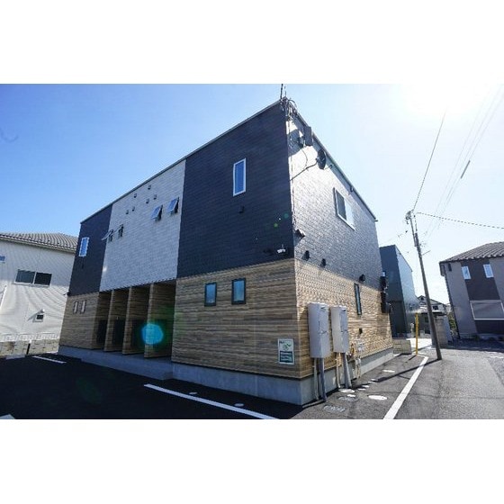 フィオーレ富久の物件外観写真