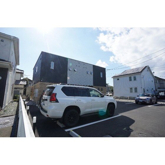 フィオーレ富久の駐車場