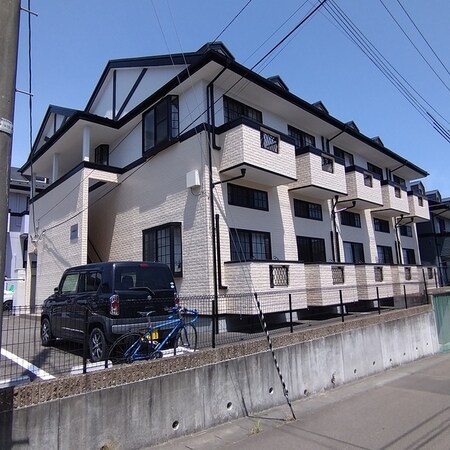 ラックステラ外観写真