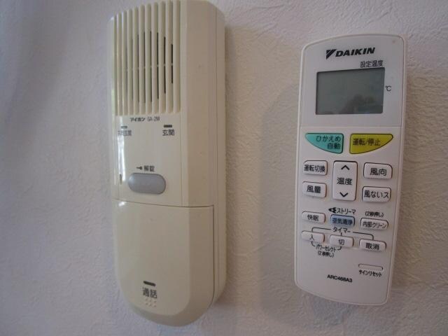 物件内観写真20　(インターホンは簡単操作)