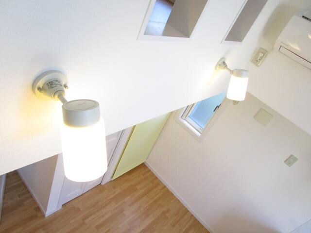 物件内観写真22　(照明設置済み)