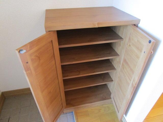 物件内観写真14　(シューズボックスは備え付け)