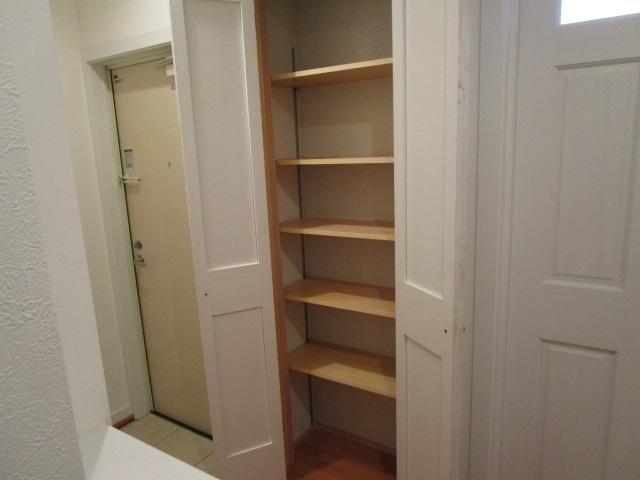 物件内観写真15　(天高のシューズクローゼット)