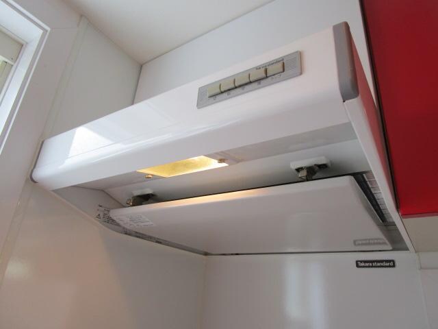 物件内観写真27　(整流板付きのレンジフード)