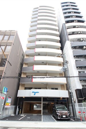 セレニテ堺筋本町プリエ外観写真