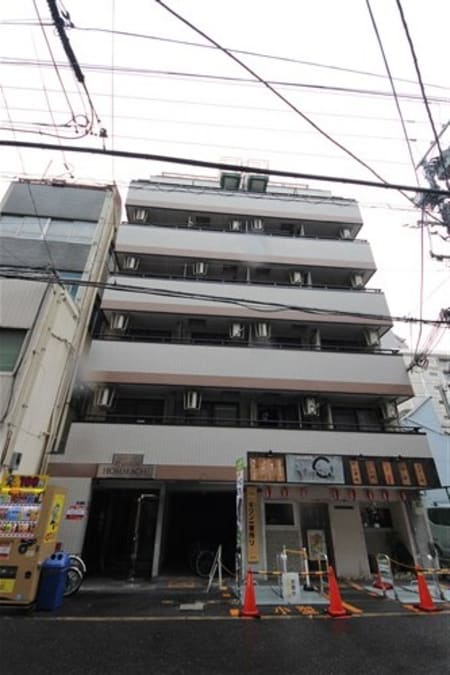 プレミアム本町外観写真