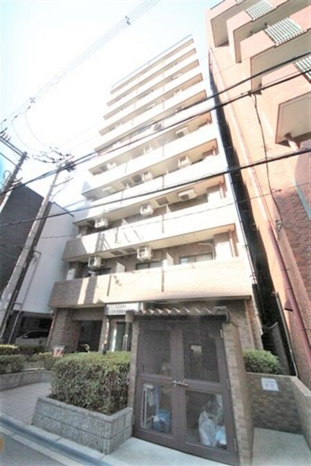 リーガル西長堀外観写真