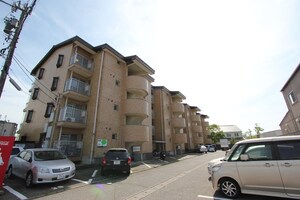 インペリアルハイツ外観写真