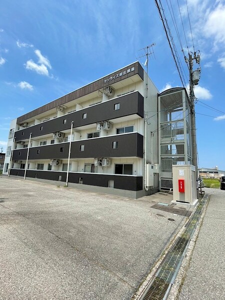 サンライズ新庄銀座外観写真