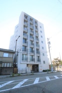 アクシルコート富山駅北