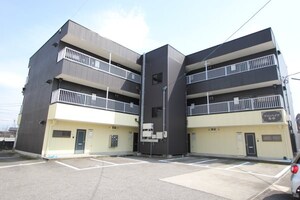 グランハイツ布市外観写真