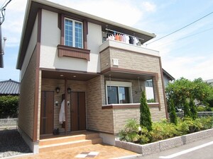 グレイスコート　３号館外観写真