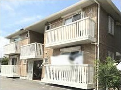 ルミエール鳴門　Ａ棟