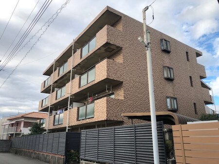 メルベーユ殿岡外観写真