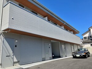 ジープラスワン外観写真
