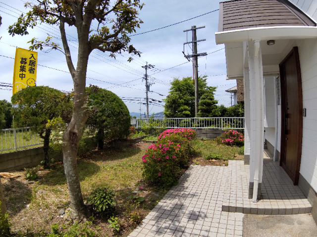 三景台・庭付き一戸建て
