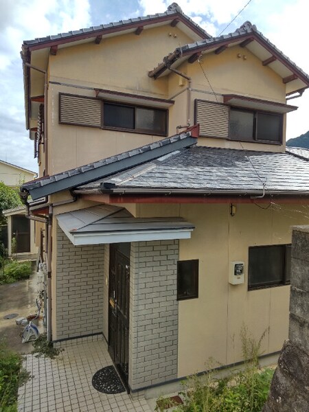 駐車場付きの庭付き一戸建て　～from 滑石～外観写真