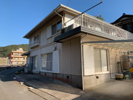 長岡アパート外観写真