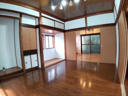 戸建てファンのみなさまへ　～from 椎の木～外観写真